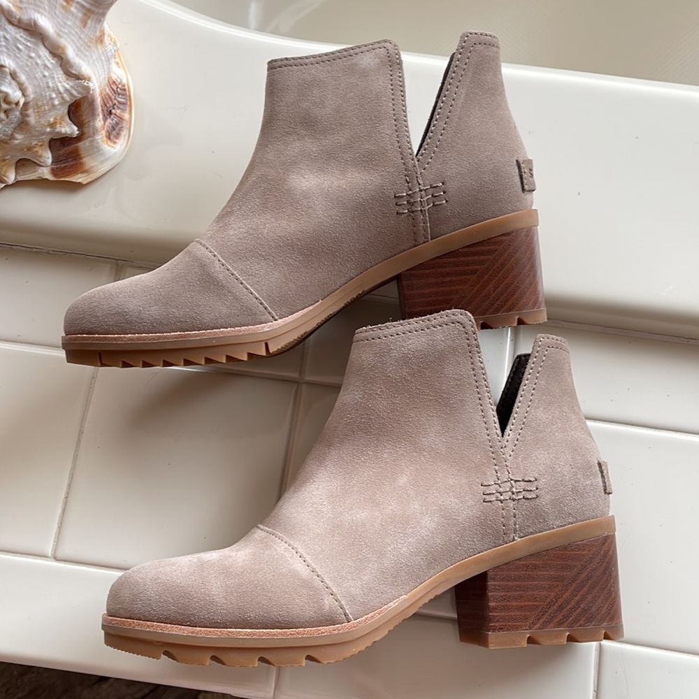 Womens Sorel dress short boots